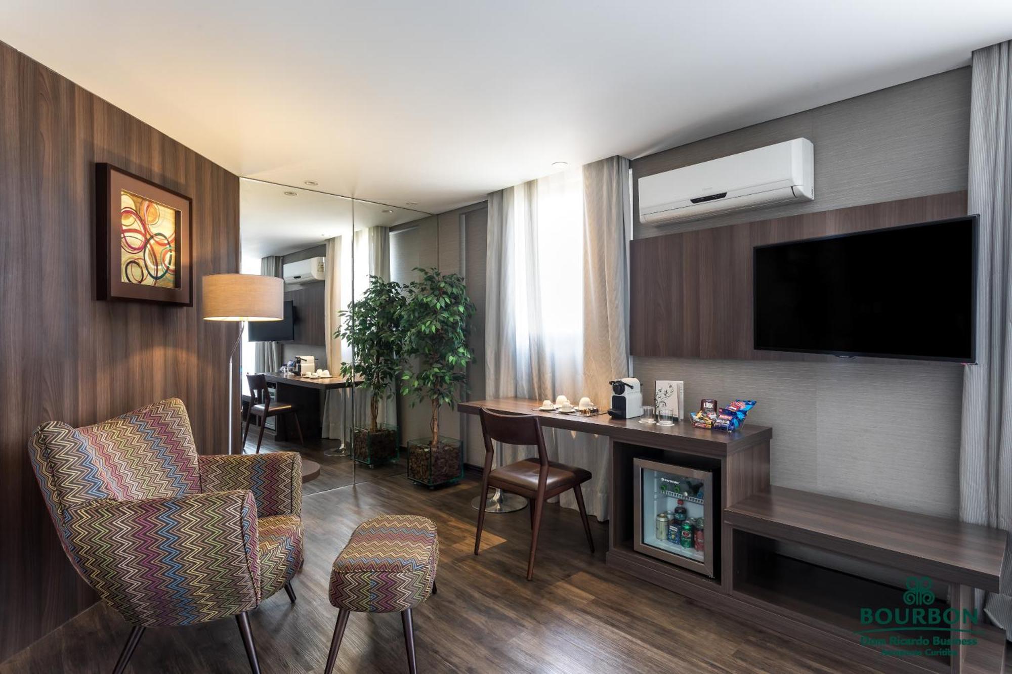 Bourbon Dom Ricardo Aeroporto Curitiba Business Hotel Сан-Жозе-дус-Пиньяйс Номер фото