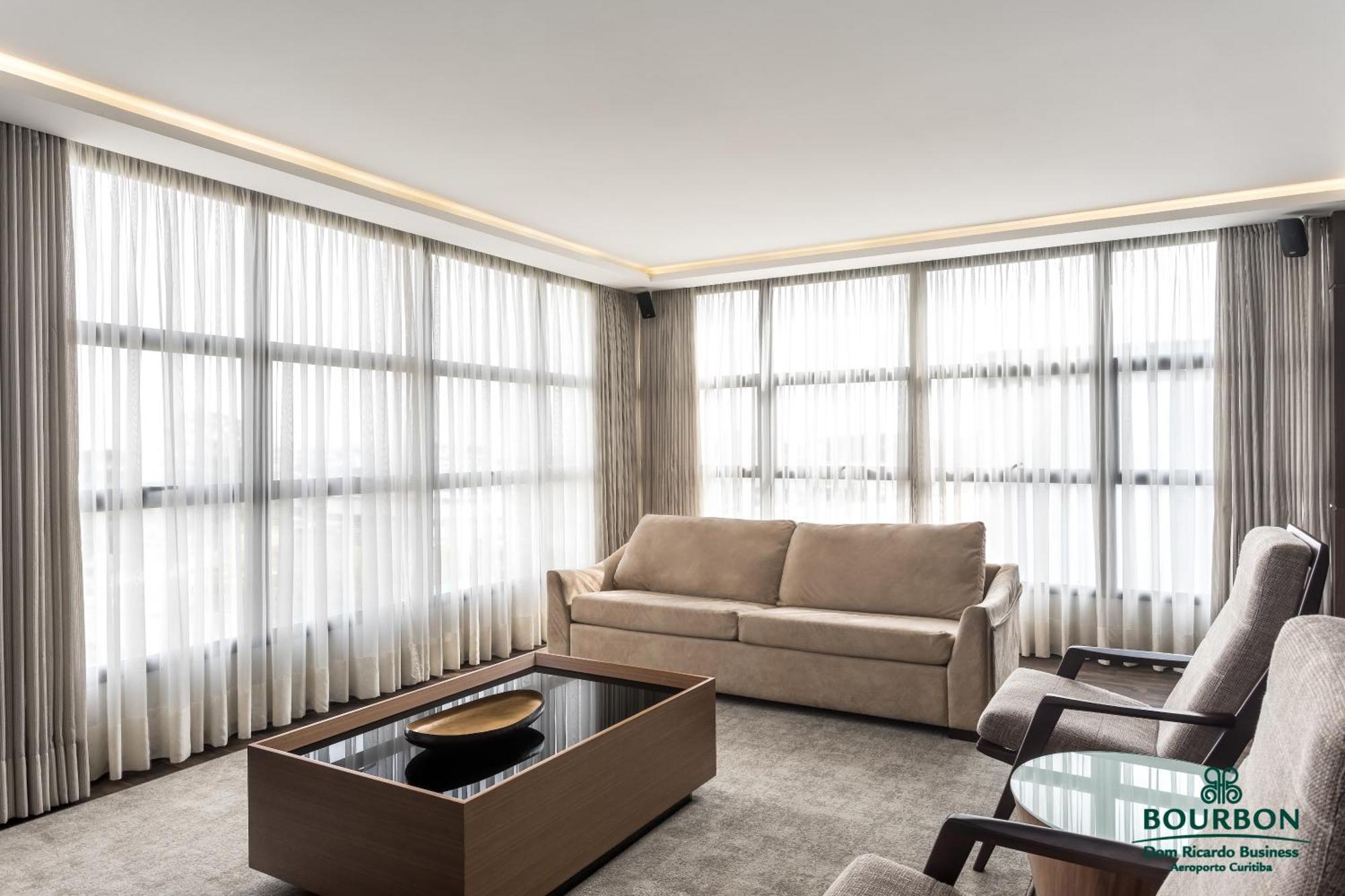 Bourbon Dom Ricardo Aeroporto Curitiba Business Hotel Сан-Жозе-дус-Пиньяйс Номер фото