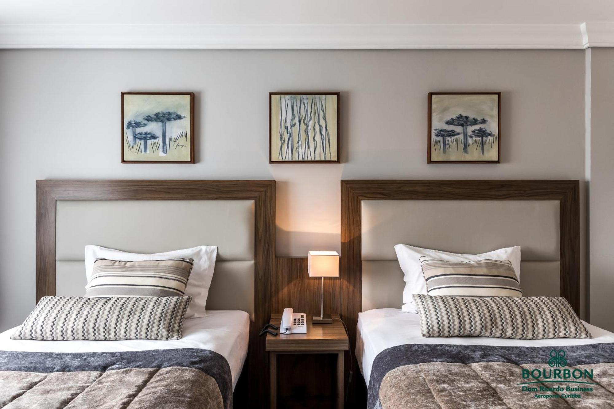 Bourbon Dom Ricardo Aeroporto Curitiba Business Hotel Сан-Жозе-дус-Пиньяйс Номер фото