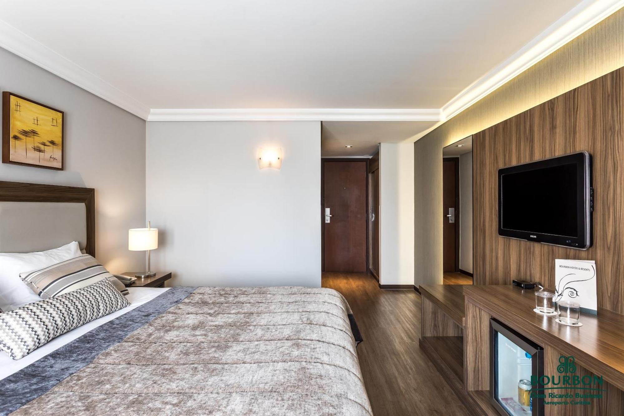 Bourbon Dom Ricardo Aeroporto Curitiba Business Hotel Сан-Жозе-дус-Пиньяйс Номер фото